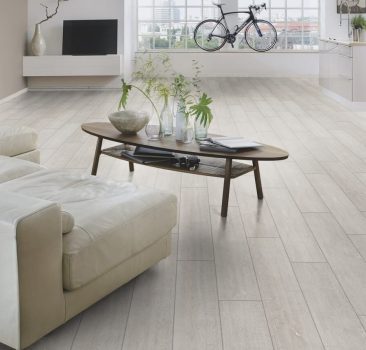 Laminate 8mm AC4 me armo JM1831