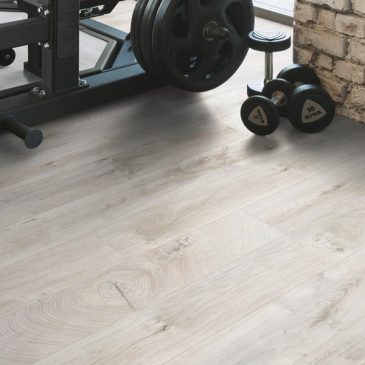 Προσφορά! 4384 Kaindl Laminate Oak Leave 8mm AC4/32 με αρμό μέχρι εξαντλήσεως!