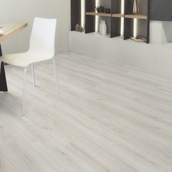 K4419 laminate 8mm με αρμό