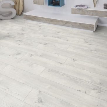 Προσφορά!  34053 Kaindl laminate κλασική σανίδα με αρμό, AC4/32 Από €16,90 Μόνο €13,80/m2+ΦΠΑ μέχρι εξαντλήσεως!