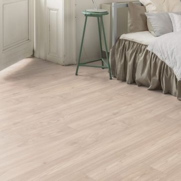 Hot offer! 34899 Kaindl Sweet Chestnut Laminate 8mm με αρμό , AC4/32. Από €20.40 Μόνο €13,80/m2+ΦΠΑ μέχρι εξαντλήσεως!