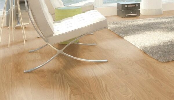 Προγυαλισμένο δάπεδο 11mm Oak Δρυς Natur 140x180mm
