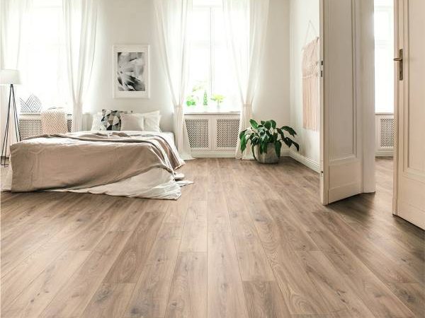 JT1450 AQUA laminate 12mm bedroom 2