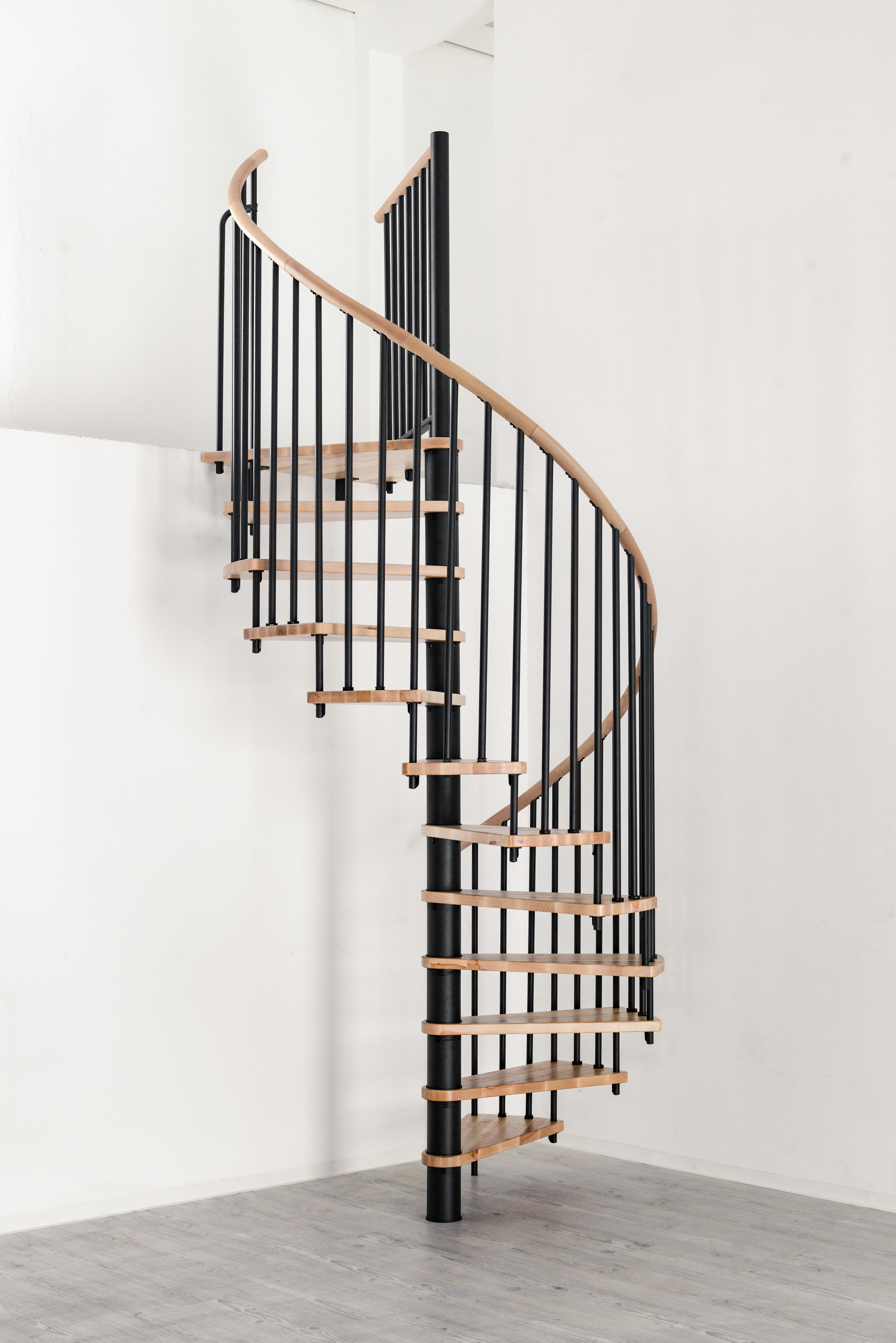 Spiral-Wood_beech_black