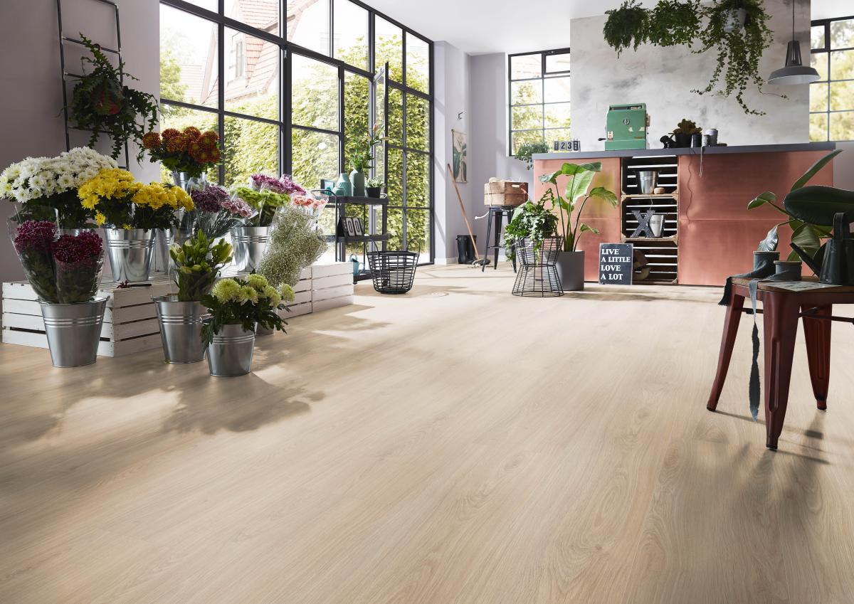 D91692 Solid Laminate 8mm, AC4/32 αδιάβροχο έως 120 ώρες αντοχή στο νερό - Image 6